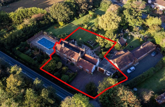 Brickells Farm House, Horam, Heathfield, East Sussex, TN21 0LJ 3