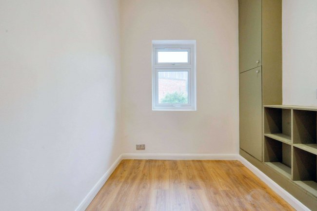 First Floor Flat, 4 Melbourne Grove, East Dulwich, London SE22 8QZ 3
