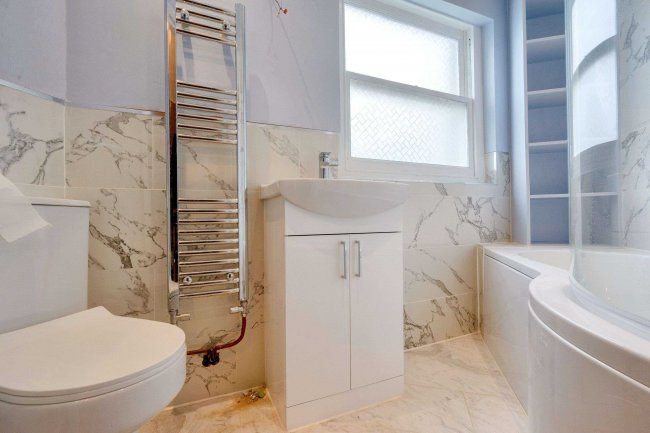 Second Floor Flat, 4 Melbourne Grove, East Dulwich, London SE22 8QZ 4