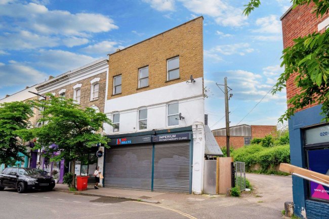 Second Floor Flat, 4 Melbourne Grove, East Dulwich, London SE22 8QZ 4