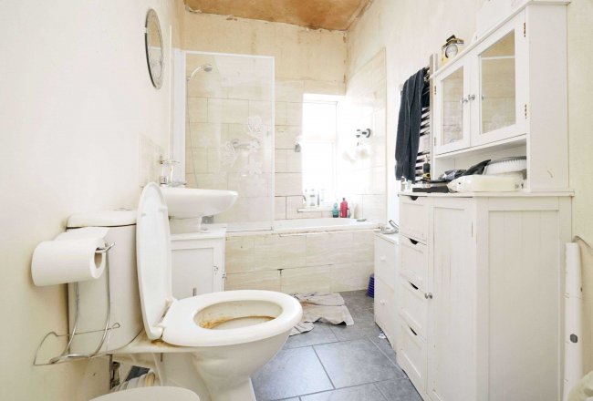 160 Victoria Road, Netherfield, Nottingham NG4 2JF 3