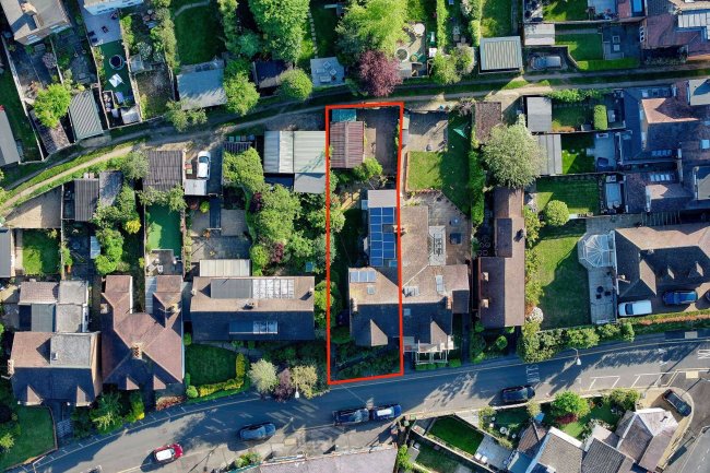 23 Aldenham Road, Radlett, Hertfordshire, WD7 8AU 2