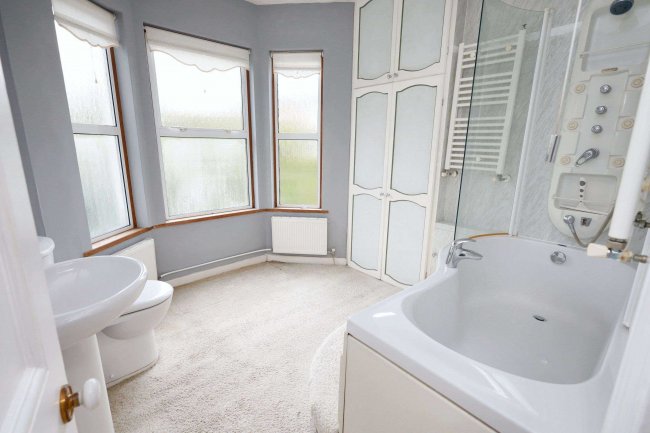 23 Aldenham Road, Radlett, Hertfordshire, WD7 8AU 2