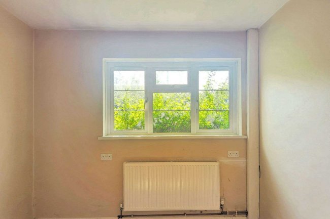 63 Foots Cray Lane, Sidcup, Kent DA14 4NP 2