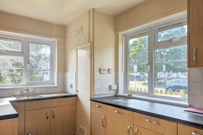 63 Foots Cray Lane, Sidcup, Kent DA14 4NP 2