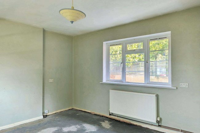 63 Foots Cray Lane, Sidcup, Kent DA14 4NP 2