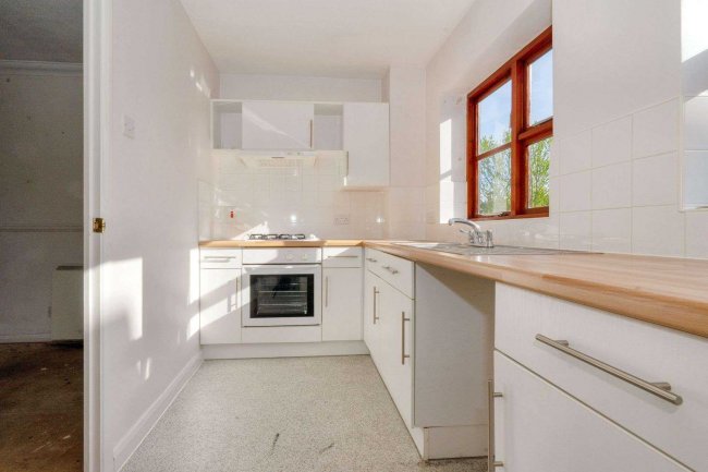 23 Thames Bank Place, Thamesmead, London, SE28 8PR 6