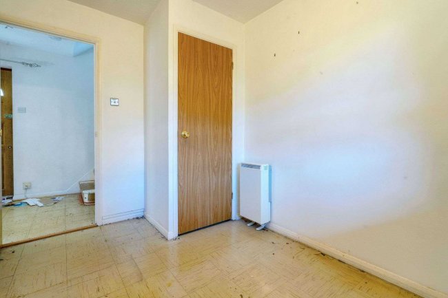 23 Thames Bank Place, Thamesmead, London, SE28 8PR 6