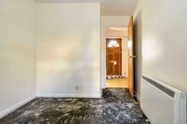 23 Thames Bank Place, Thamesmead, London, SE28 8PR 6