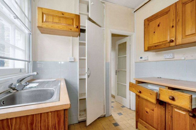 First Floor Flat, 30 Cardigan Street, Kennington, London, SE11 5PE 2