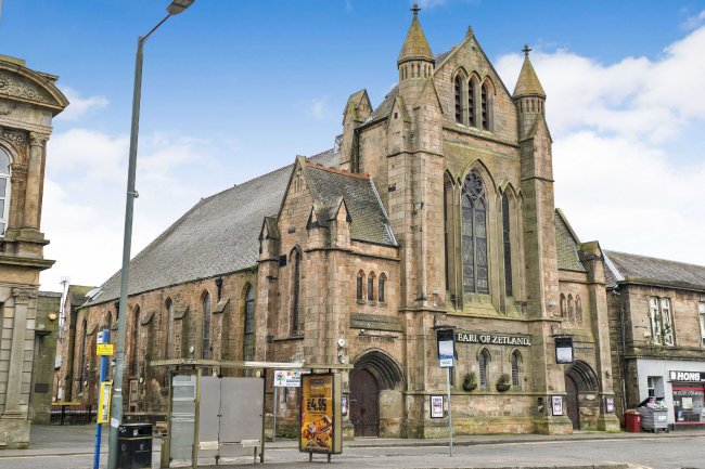 Earl of Zetland, 50 Bo’ness Road, Grangemouth, FK3 8AF 4