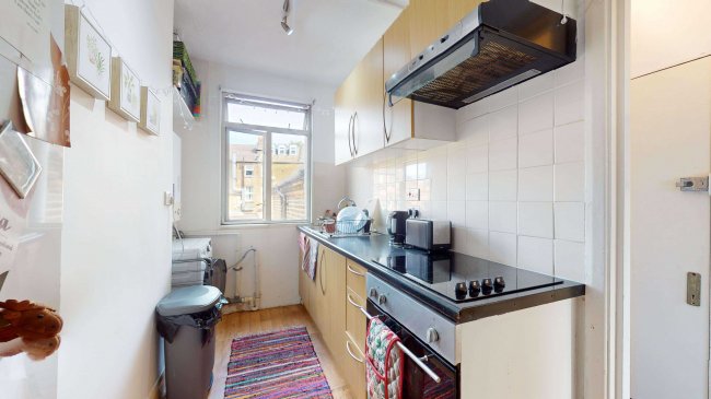 First Floor Flat, 2 Balvernie Grove, Southfields, London, SW18 5RU 6