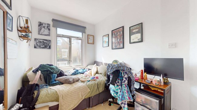 First Floor Flat, 2 Balvernie Grove, Southfields, London, SW18 5RU 6