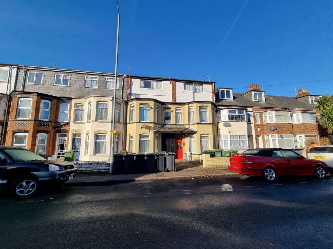 14-15 North Denes Road, Great Yarmouth, NR30 4LW 3