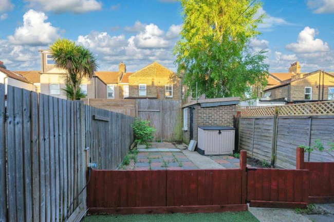 90 Barth Road, Plumstead, London, SE18 1SQ 6