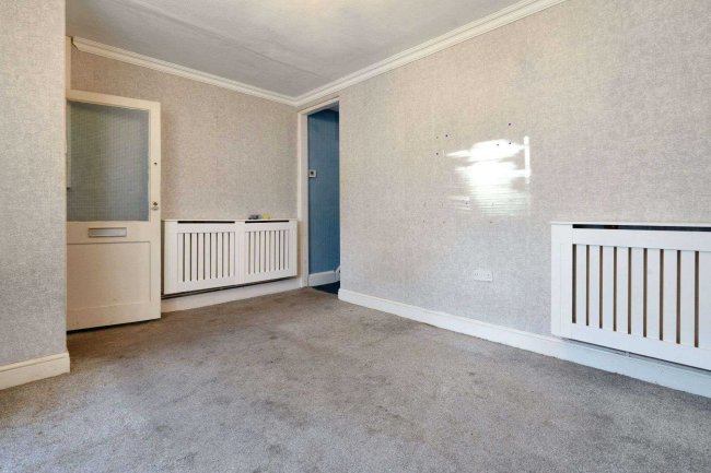 90 Barth Road, Plumstead, London, SE18 1SQ 6