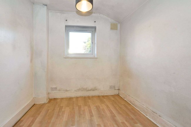 90 Barth Road, Plumstead, London, SE18 1SQ 6