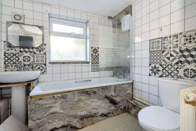 90 Barth Road, Plumstead, London, SE18 1SQ 6