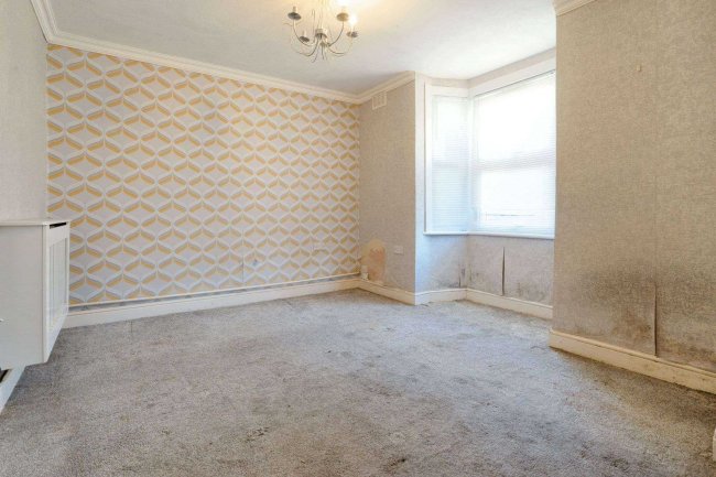 90 Barth Road, Plumstead, London, SE18 1SQ 6