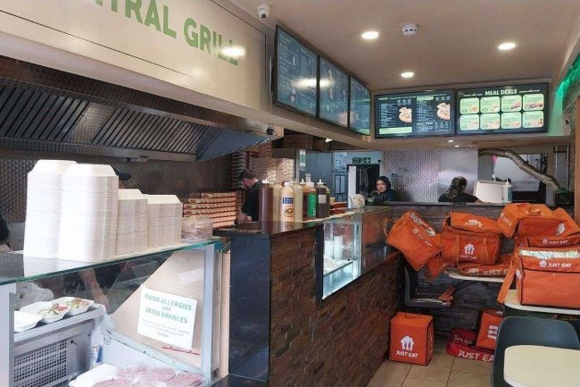 9 Calenick Street, Truro, TR1 2SF 3