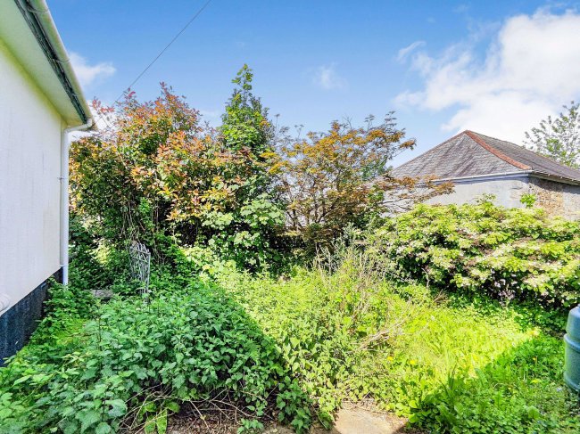 High Ridge, 49 Bodmin Road, St. Austell, PL25 5AF 10