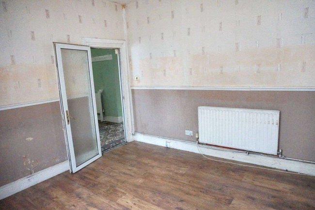 55 New Road, Dudley DY2 9AZ 6