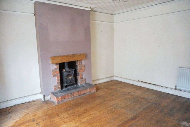 55 New Road, Dudley DY2 9AZ 6