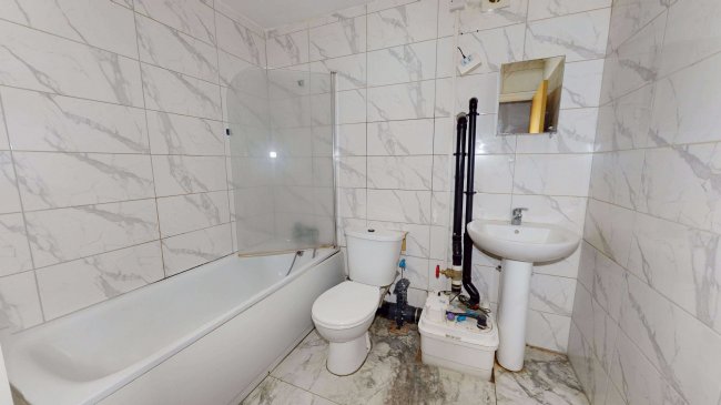 37 Northbrook Road, Ilford, Essex, IG1 3BP 8