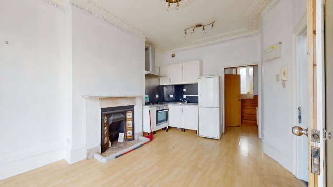 37 Northbrook Road, Ilford, Essex, IG1 3BP 8