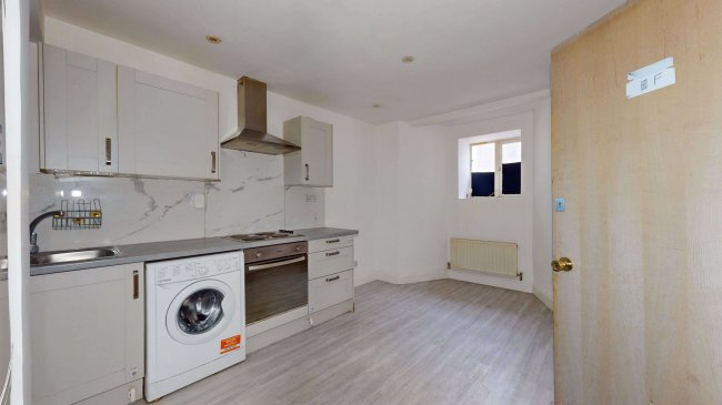 37 Northbrook Road, Ilford, Essex, IG1 3BP 8