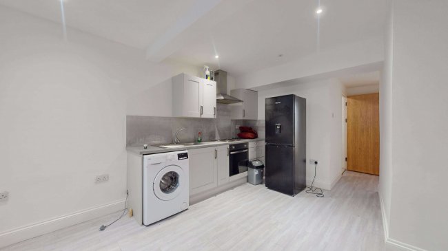 37 Northbrook Road, Ilford, Essex, IG1 3BP 8