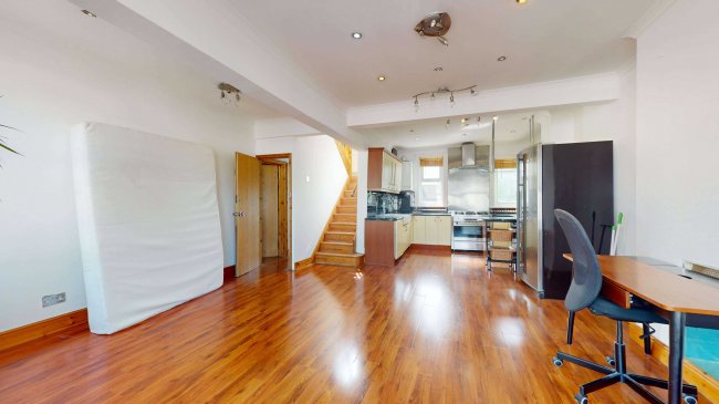 37 Northbrook Road, Ilford, Essex, IG1 3BP 8