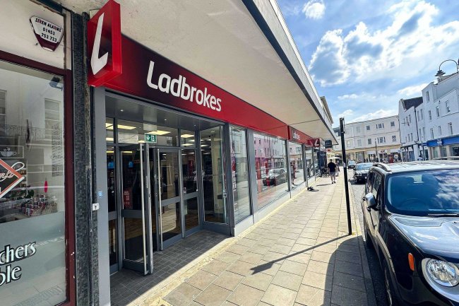 11-19 Winchcombe House, Winchcombe Street, Cheltenham, GL52 2NA 2