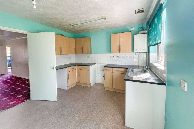 10 Alfred Road, Eastbourne, BN23 6TA 9