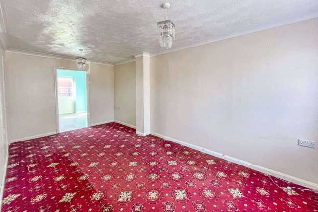 10 Alfred Road, Eastbourne, BN23 6TA 9