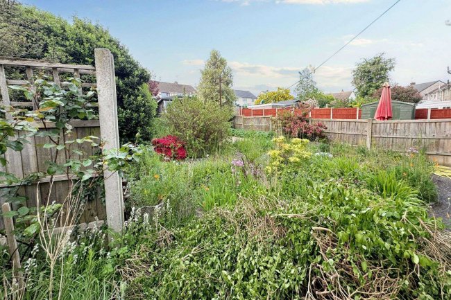 5 The Markhams, New Ollerton, Newark, Nottinghamshire, NG22 9QX 6