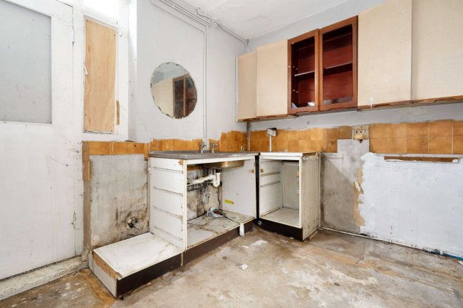 2 Coleman Road, Dagenham, RM9 6JU 6