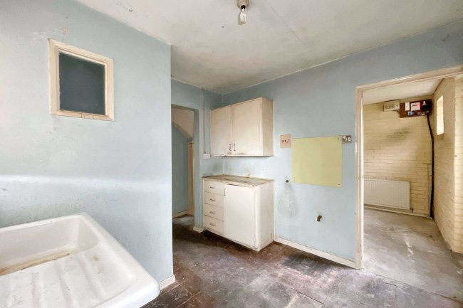 4 Wyndham Road, Bridgwater, TA6 4ND 2