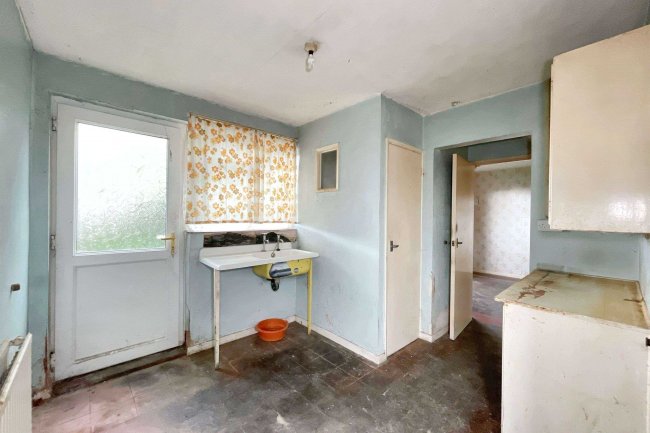 4 Wyndham Road, Bridgwater, TA6 4ND 2