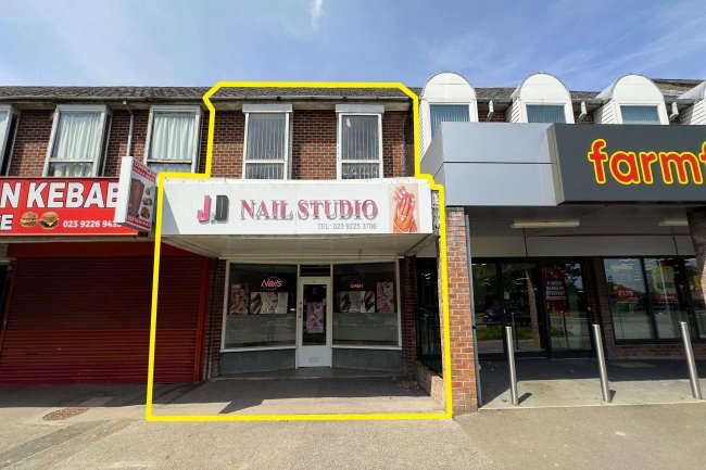 31 London Road, Waterlooville, PO8 8DF 7