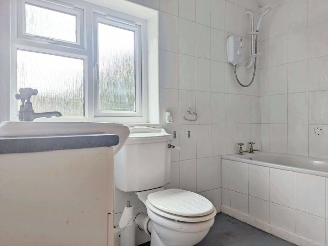 50 Chorley Wood Crescent, Orpington, Kent, BR5 2SG 7