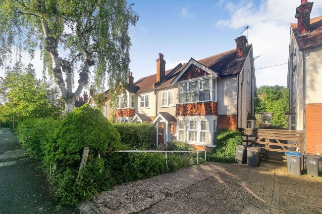 23 Dale Road, Purley, Surrey, CR8 2ED 4