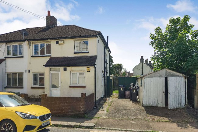 Land adjoining 8 Dickensons Lane, London SE25 5HJ 4