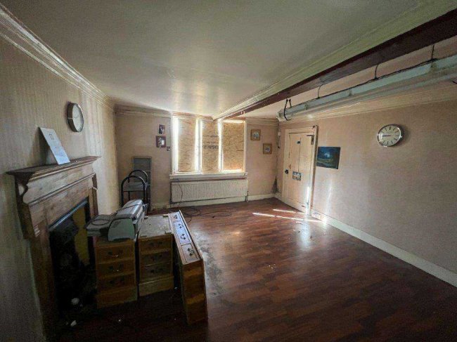 Godstone Hotel, Godstone, Surrey RH9 8DT 1