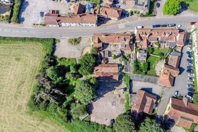 Godstone Hotel, Godstone, Surrey RH9 8DT 1