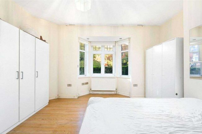 Flat 2, Crescent Court, Golders Green Crescent, Golders Green, NW11 8JP 2