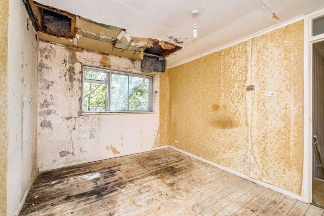 49 Copenhagen Close, Luton LU3 3TF 5