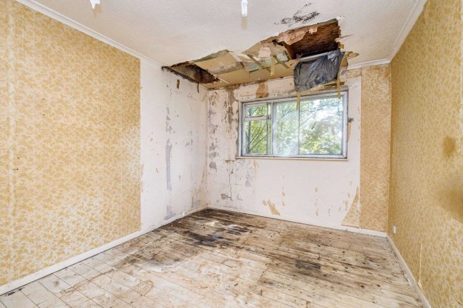 49 Copenhagen Close, Luton LU3 3TF 5