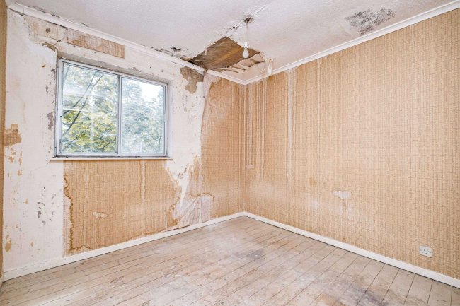 49 Copenhagen Close, Luton LU3 3TF 5