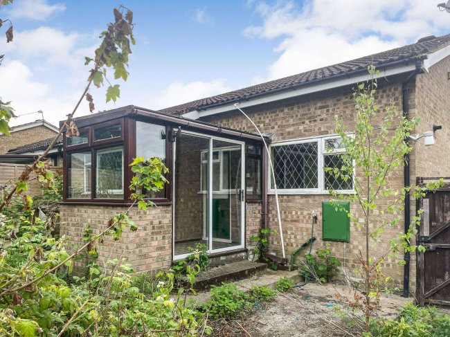 8 St Benedicts Road, Brandon, IP27 0UP 5